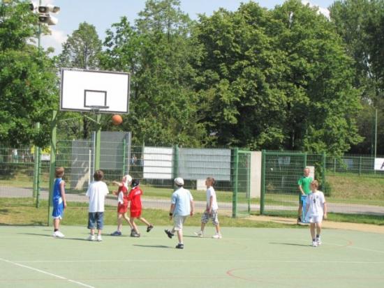 "Lato Otwartych Boisk - Sportowe Wakacje na Stadionie Śląskim"