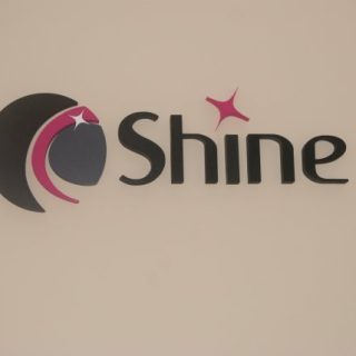 Shine  Studio Fryzjerskie