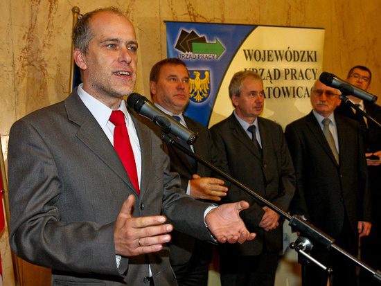 Nowe miejsca pracy receptą na kryzys