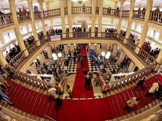 Nowe miejsca pracy receptą na kryzys