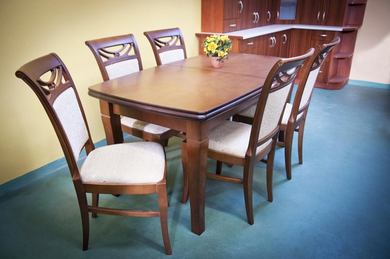 CENRUM STOŁÓW I KRZESEŁ