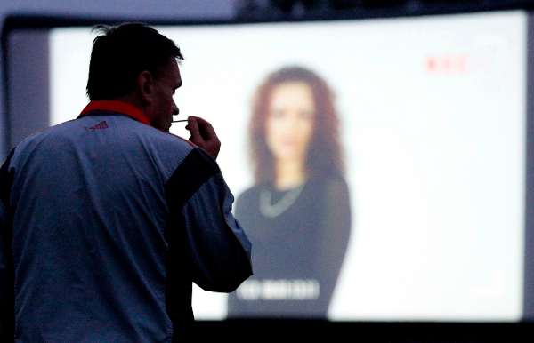 Jak znaleźć drugą połówkę? Porozmawiamy o tym nocą