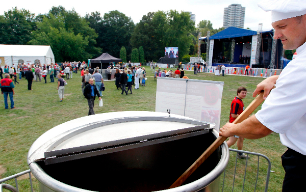 Był korowód, kocioł i Krzysztof Krawczyk. Świętomięs za nami