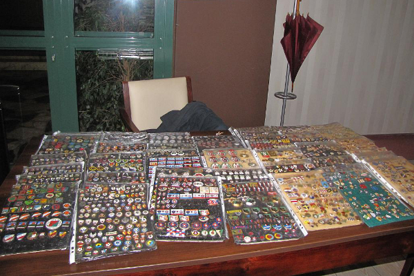 Znaczki, proporczyki, odznaki.... czyli giełda pamiątek sportowych