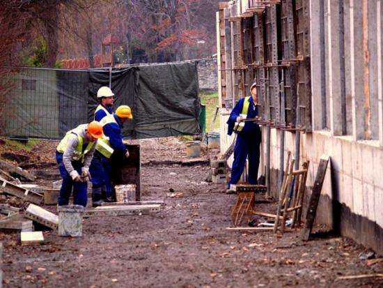 Budowa nowych pawilonów w zoo na półmetku
