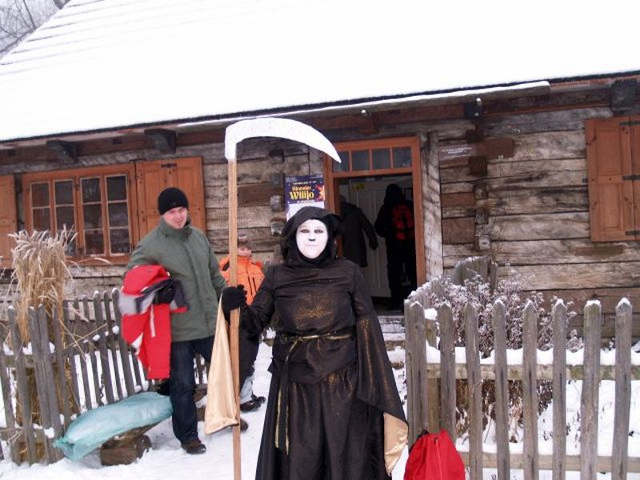 Zimowa sceneria skansenu idealna na "Śląsko Wilijo"