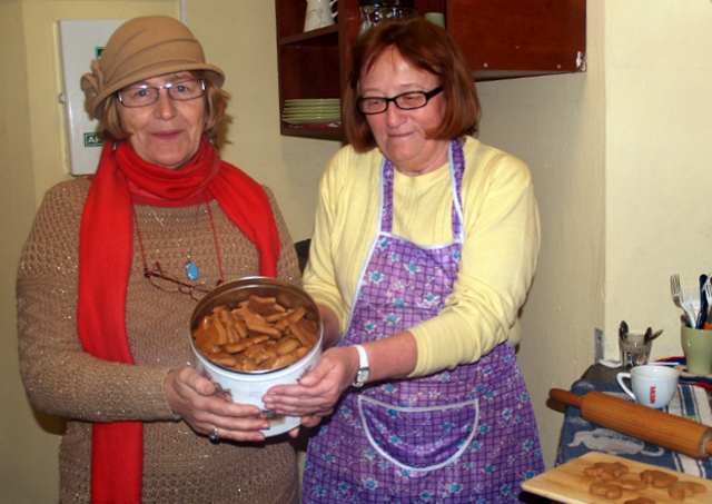 Parkowe wolontariuszki upiekły 120 pierników na choinkę