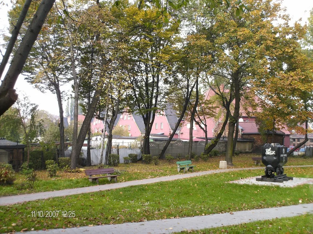 Zespół mieszkaniowy "Platany" 3