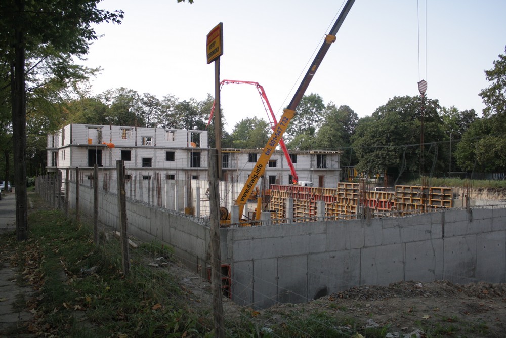 Zespół mieszkaniowy "Platany" 9