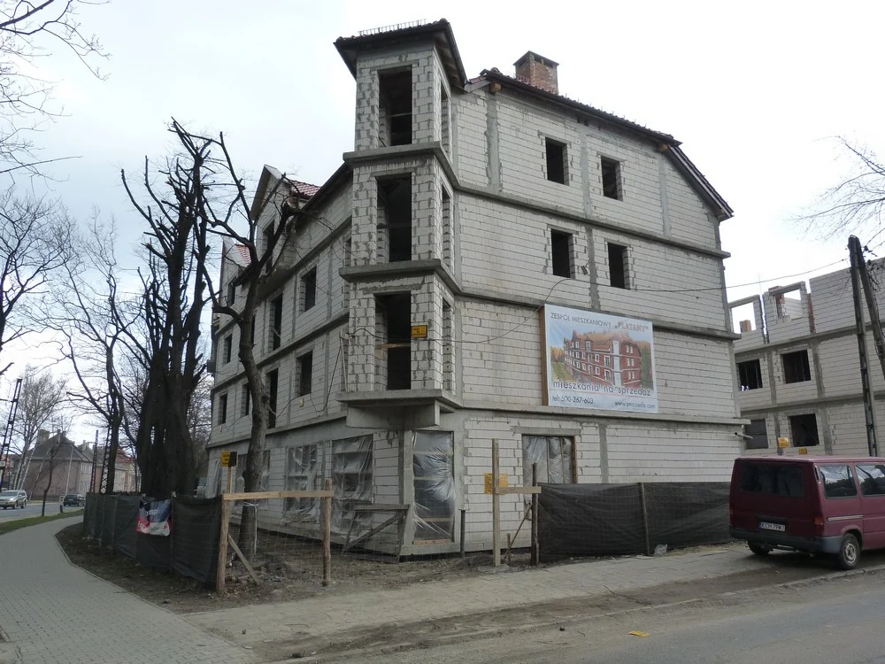 Zespół mieszkaniowy "Platany" 16