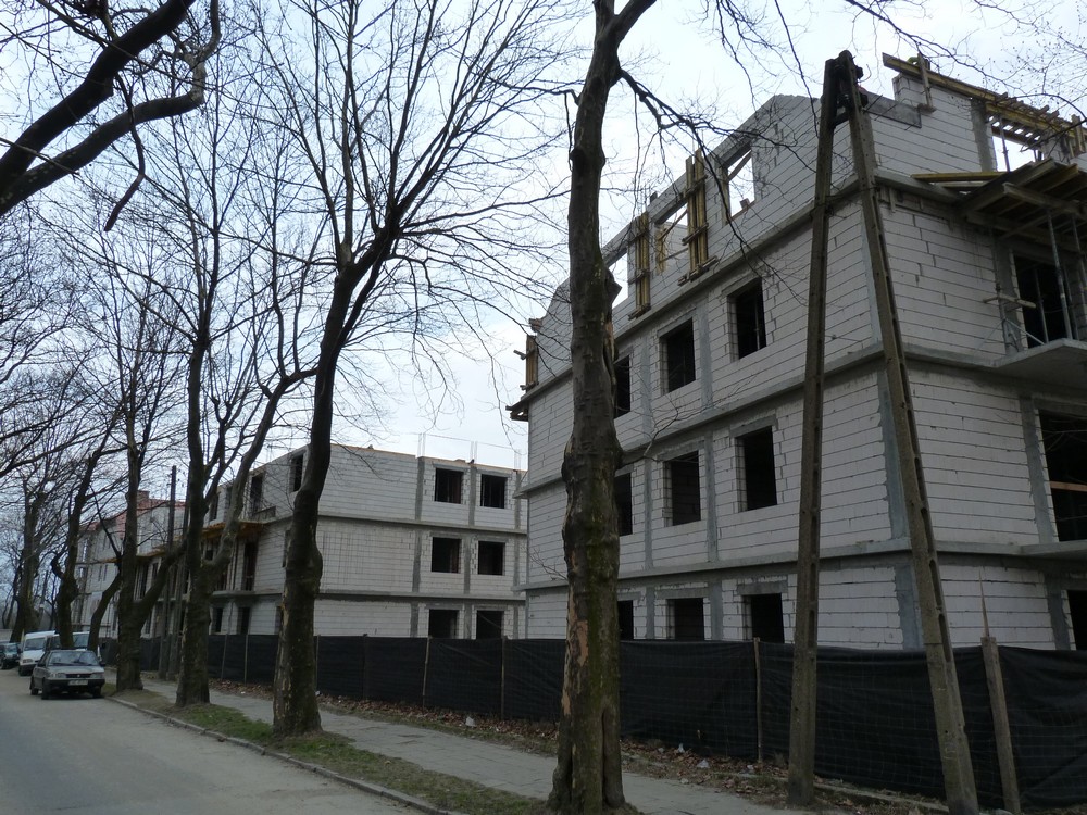 Zespół mieszkaniowy "Platany" 20