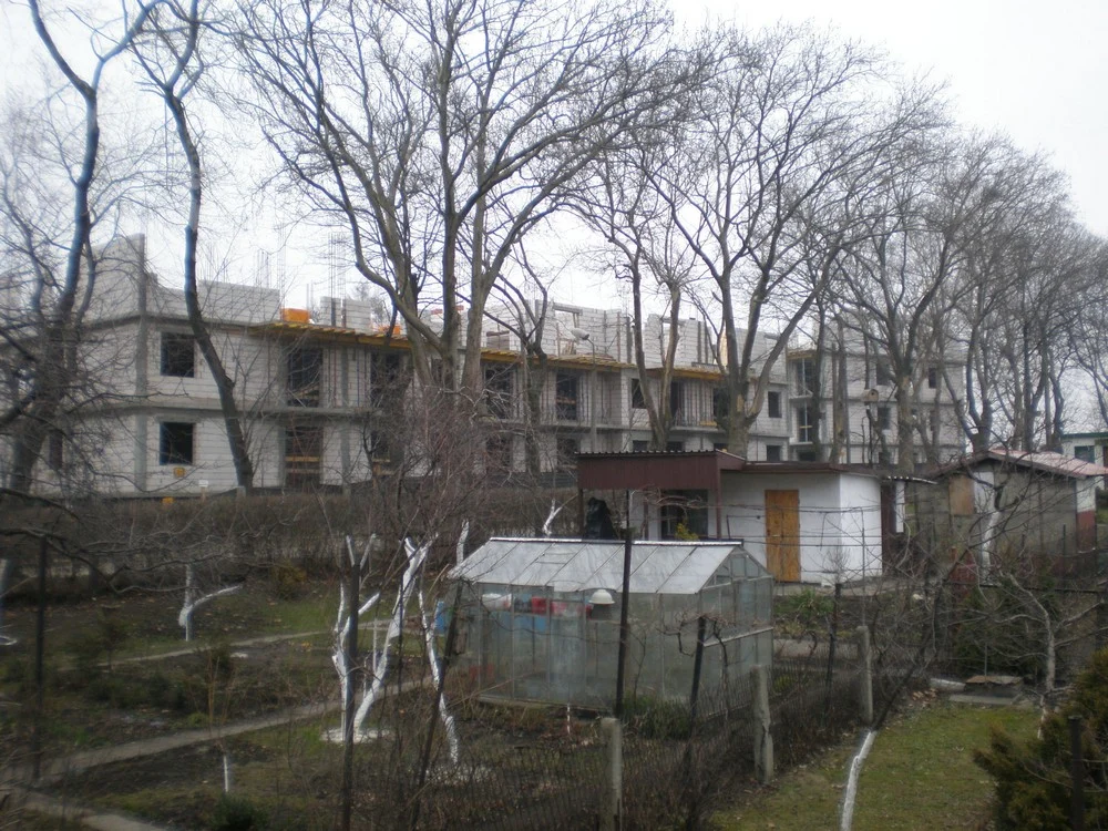 Zespół mieszkaniowy "Platany" 25