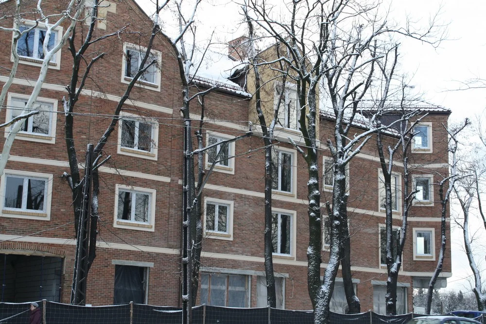 Zespół mieszkaniowy "Platany" 32