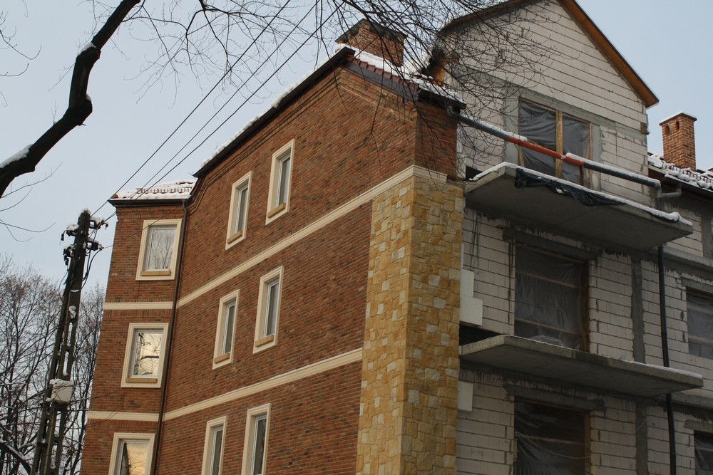 Zespół mieszkaniowy "Platany" 34