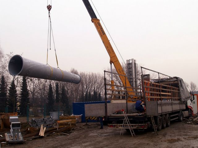 Przyjechał pierwszy transport austriackich części Elki