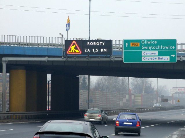 Nowe tablice jako elementy systemu zarządzania ruchem na DTŚ