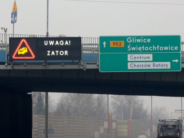 Nowe tablice jako elementy systemu zarządzania ruchem na DTŚ