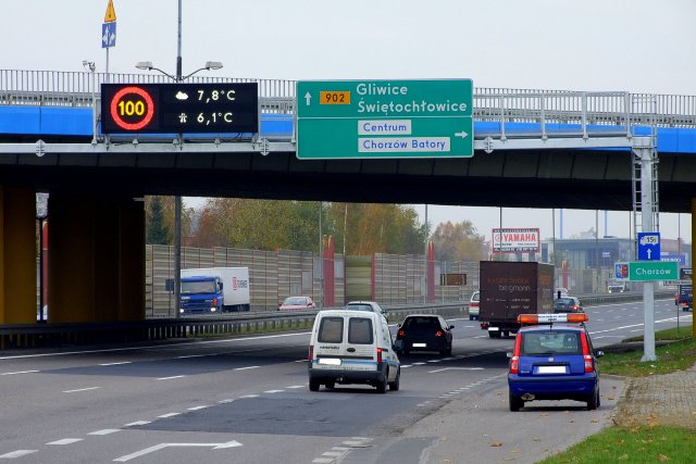 Nowe tablice jako elementy systemu zarządzania ruchem na DTŚ