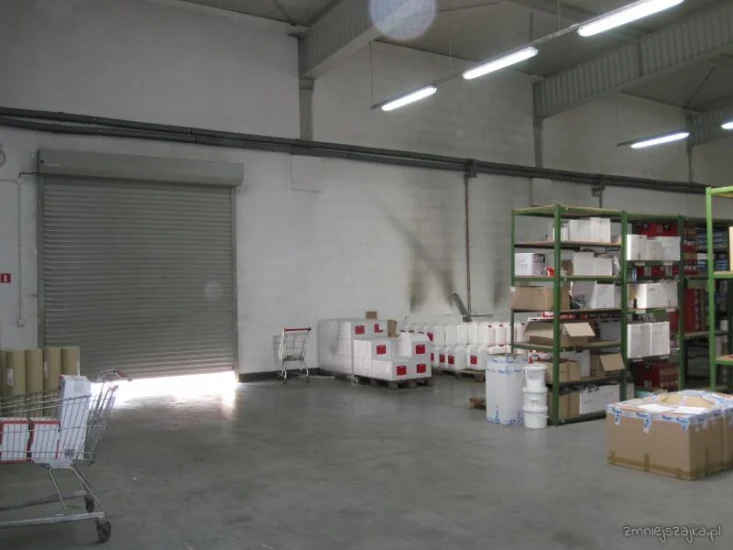 Atrakcyjne pomieszczenie magazynowe