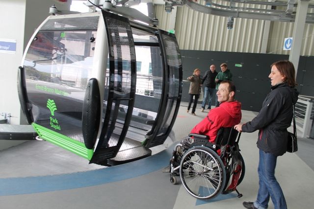 Parkowa przestrzeń także dla osób niepełnosprawnych