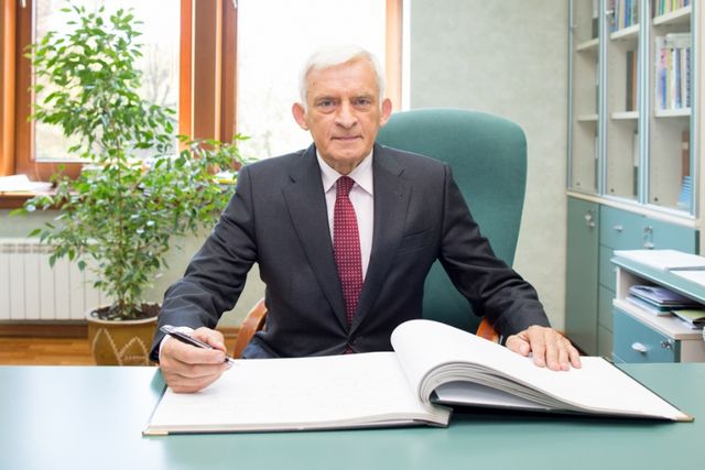 Czy współpraca się opłaca?