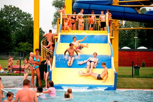 Baseny, kąpieliska - gdzie się schłodzić w upalne dni?