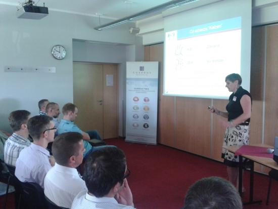 "Automatyzacja procesów w przemyśle"