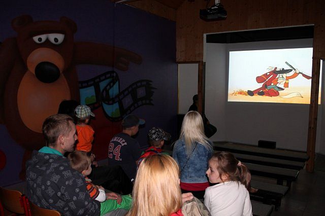 Trampoliny, dmuchańce i filmy rysunkowe na Dzień Dziecka w Śląskim Wesołym Miasteczku