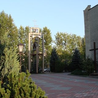 Trynek - Kościół pw. Matki Boskiej Częstochowskiej