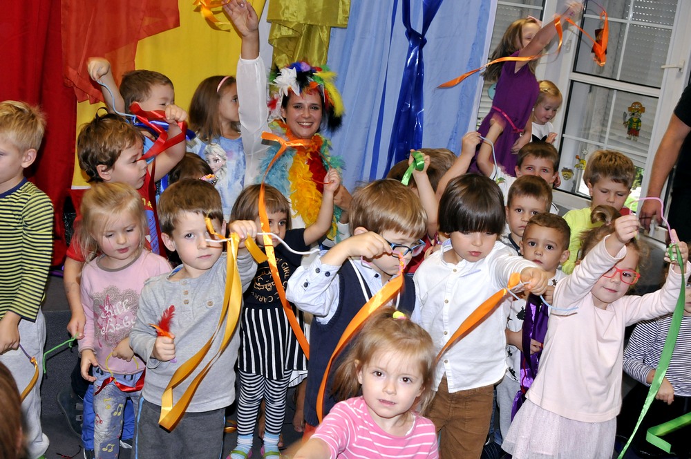 W Zaczarowanym Ogrodzie było wesoło i kolorowo