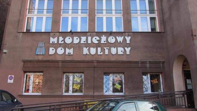 MDK - Młodzieżowy Dom Kultury