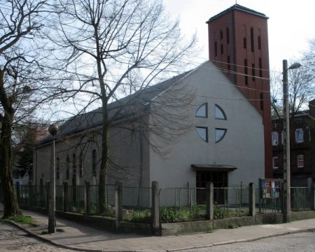 Zandka - Kościół pw. Ducha Świętego