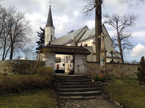 Mokre - Kościół pw. św. Wawrzyńca