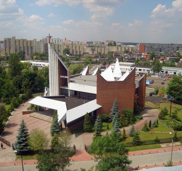 Tysiąclecie - Kościół pw. Matki Boskiej Piekarskiej