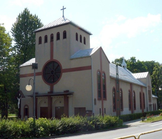 Wełnowiec - Kościół pw. Najświętszej Maryi Panny Wspomożenia Wiernych