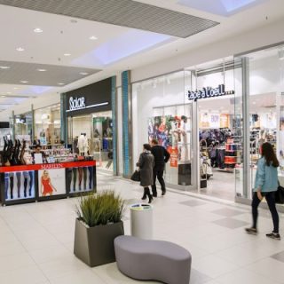 Centrum Handlowe Trzy Stawy