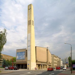 Paderewskiego – Kościół pw. Wniebowzięcia Najświętszej Maryi Panny