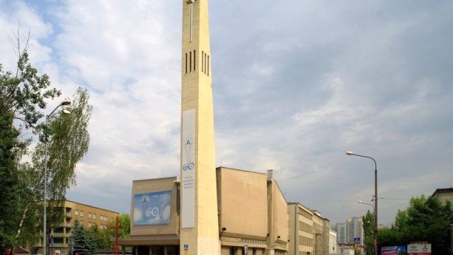 Paderewskiego - Kościół pw. Wniebowzięcia Najświętszej Maryi Panny