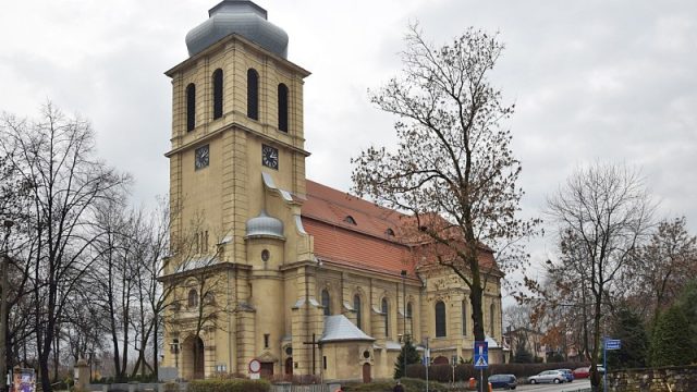 Dąbrówka Mała - Kościół pw. św. Antoniego Padewskiego