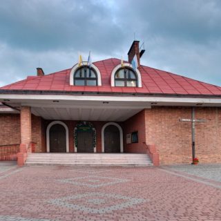 Zarzecze - Kościół pw. Matki Bożej Wspomożenia Wiernych