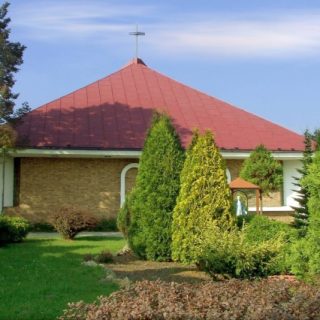 Zarzecze - Kościół pw. Matki Bożej Wspomożenia Wiernych