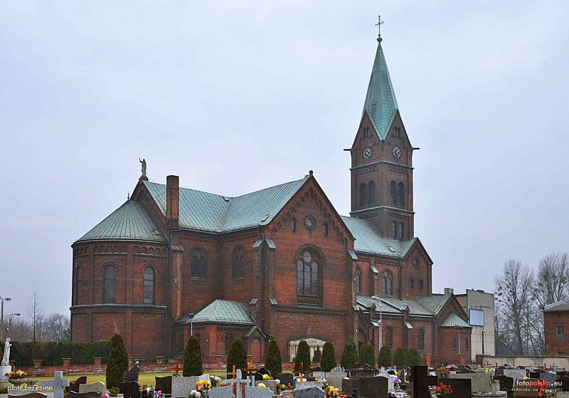 Bobrek - Kościół pw. Świętej Rodziny