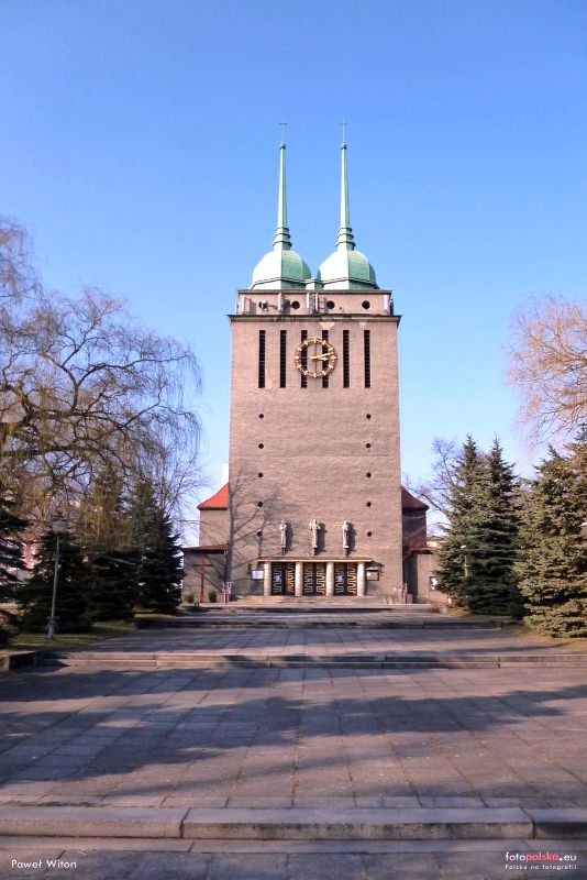Parafia Sośnica - Kościół pw. Najświętszej Maryi Panny Wspomożenia Wiernych