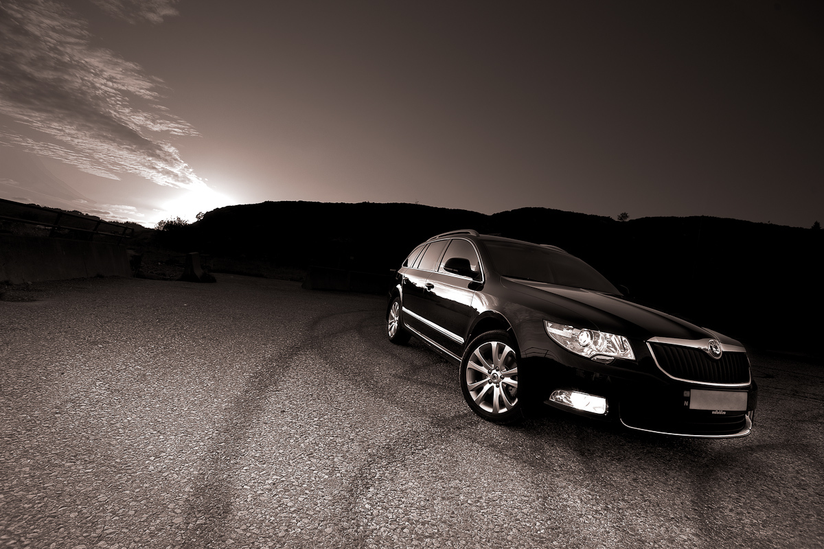 Nowa Skoda Superb. Czym jeszcze nas zaskoczy?