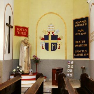 Urbanowice - Kościół pw. Matki Boskiej Pośredniczki Wszelkich Łask