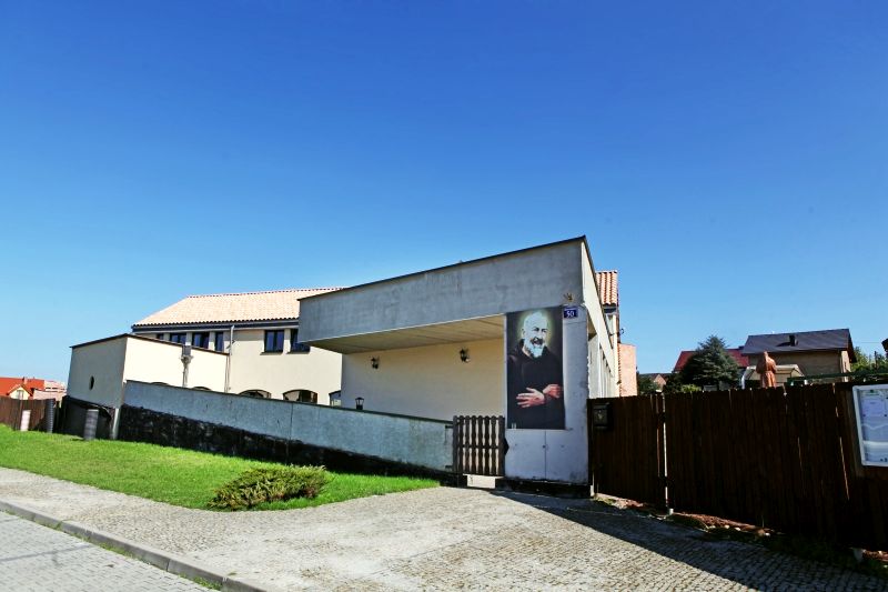 Mąkołowiec - Kościół pw. św. Ojca Pio