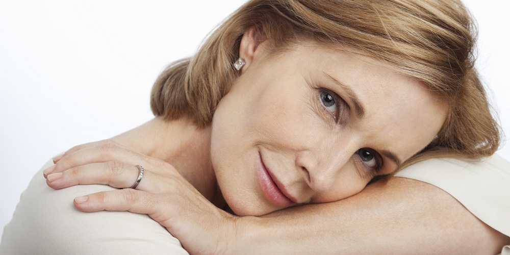 100% pokrycia siwych włosów. O specjalnych farbach dla dojrzałych kobiet