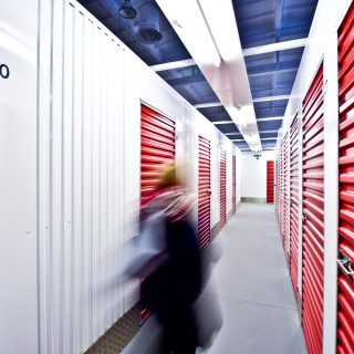 Self-storage - to musisz wiedzieć o magazynie samoobsługowym