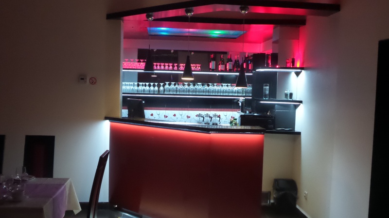 Organizacja imprez . Wynajem lokalu na imprezy, szkolenia, pokazy itp.