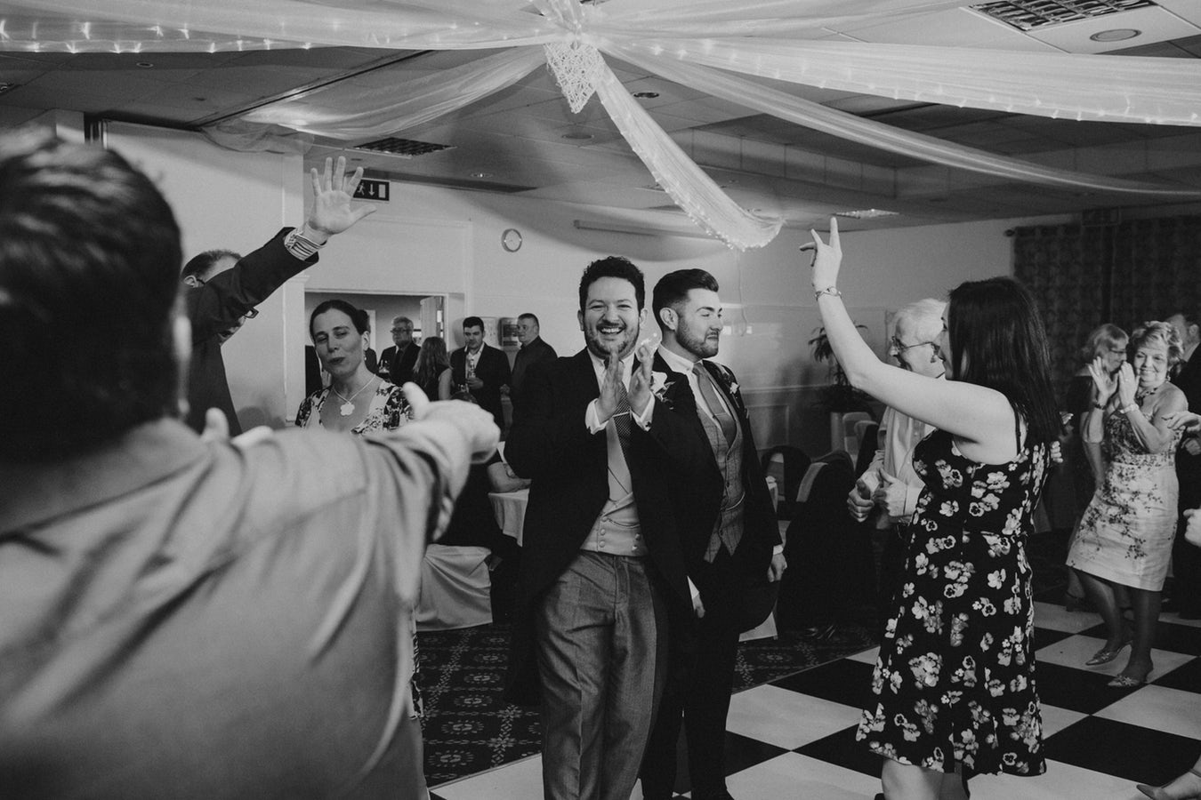 Jak znaleźć najlepszy zespół na wesele?